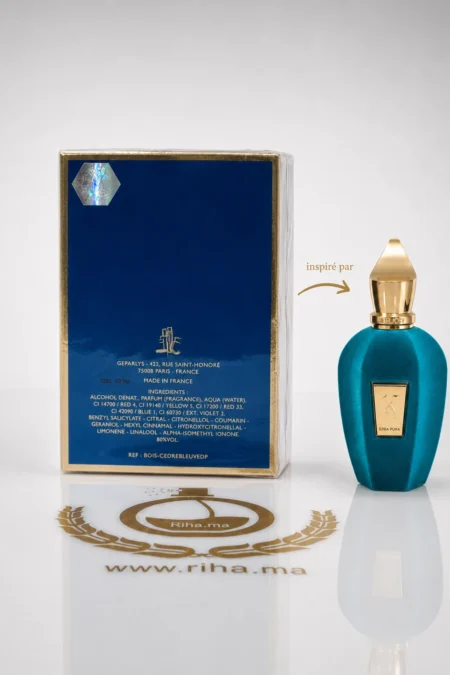 Flacon de parfum cedre bleu collection prive Geparlys sur fond bleu — vue 2