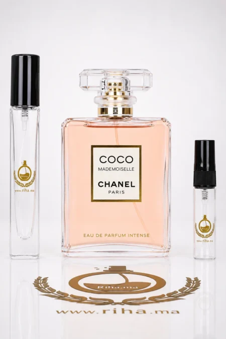 Décantage coco mademoiselle chanel intense flacon élégant fond noir