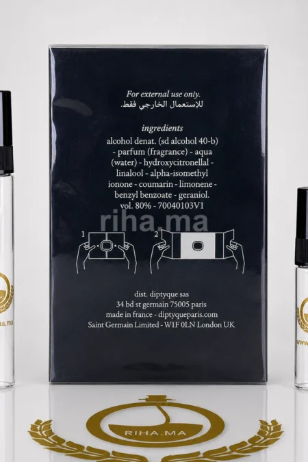 Flacon de décantage eau capitale diptyque posé sur fond blanc — vue 2