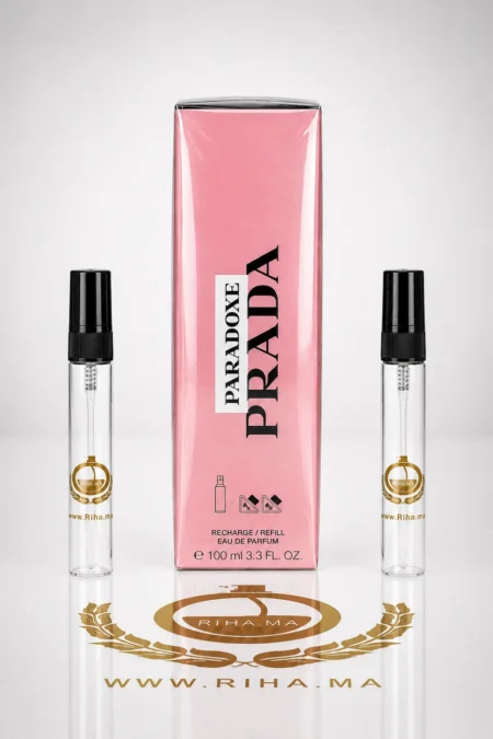 Flacon de décantage Prada Paradoxe Prada posé sur fond blanc