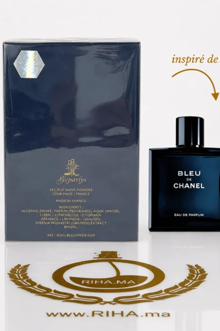 Flacon de parfum bleu imperial collection privee sur fond élégant — vue 2