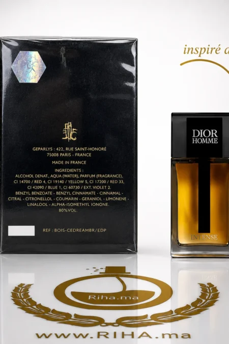 cedre ambre — Flacon de cèdre ambré avec notes de vanille et d'ambre — vue 2