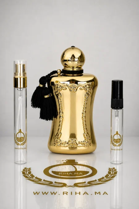 decantage darcy parfums de marly — Flacon de décantage Darcy Parfums de Marly avec fleurs