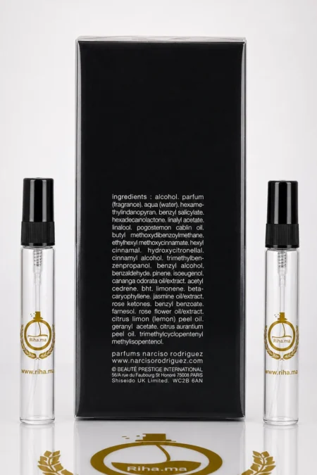 decantage pure musc — Flacon de décantage pure musc de Narciso Rodriguez posé sur fond neutre — vue 2