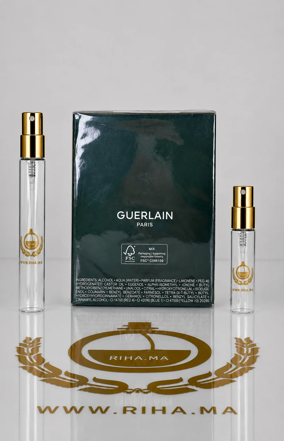 Decantage Vetiver Guerlain Eau de Toilette Pour Homme — photo 2 decantage vetiver guerlain — Flacon de décantage vetiver guerlain posé sur fond sombre — vue 2