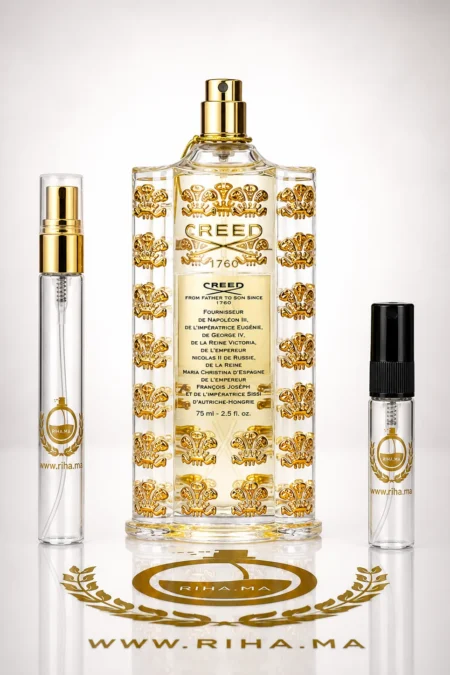 Flacon de decantage white amber creed posé sur fond élégant — vue 2