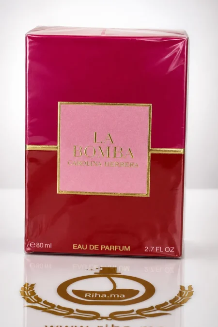 Flacon de parfum la bomba carolina herrera sur fond élégant