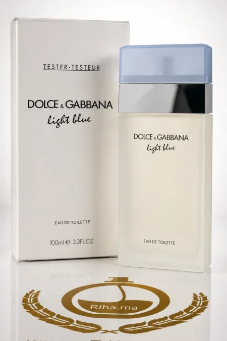 Flacon de parfum light blue dolce gabbana avec capuchon bleu