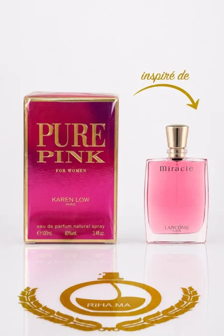 Flacon de parfum pure pink pour femme sur fond rose