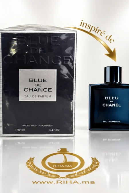 Flacon de blue de chance eau de parfum pour homme sur fond bleu