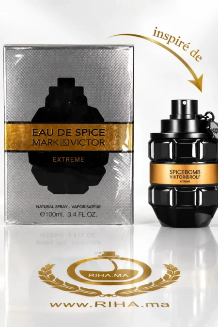Flacon Eau De Spice Extreme pour homme sur fond sombre et doré