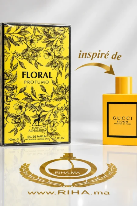 Flacon de parfum floral profumo pour femme sur fond clair