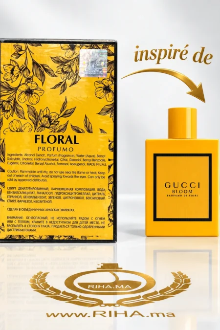Flacon de parfum floral profumo pour femme sur fond clair — vue 2