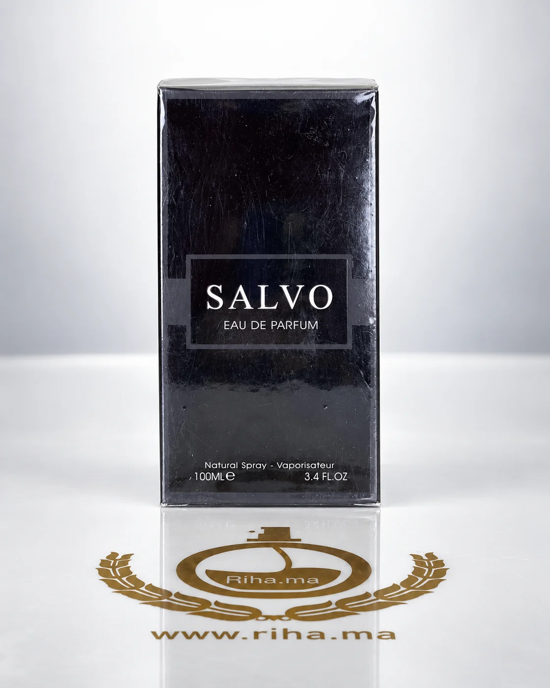 Salvo Maison Alhambra - inspiré de Sauvage — photo 2 Flacon de parfum Salvo Maison Alhambra pour homme sur fond sombre — vue 2